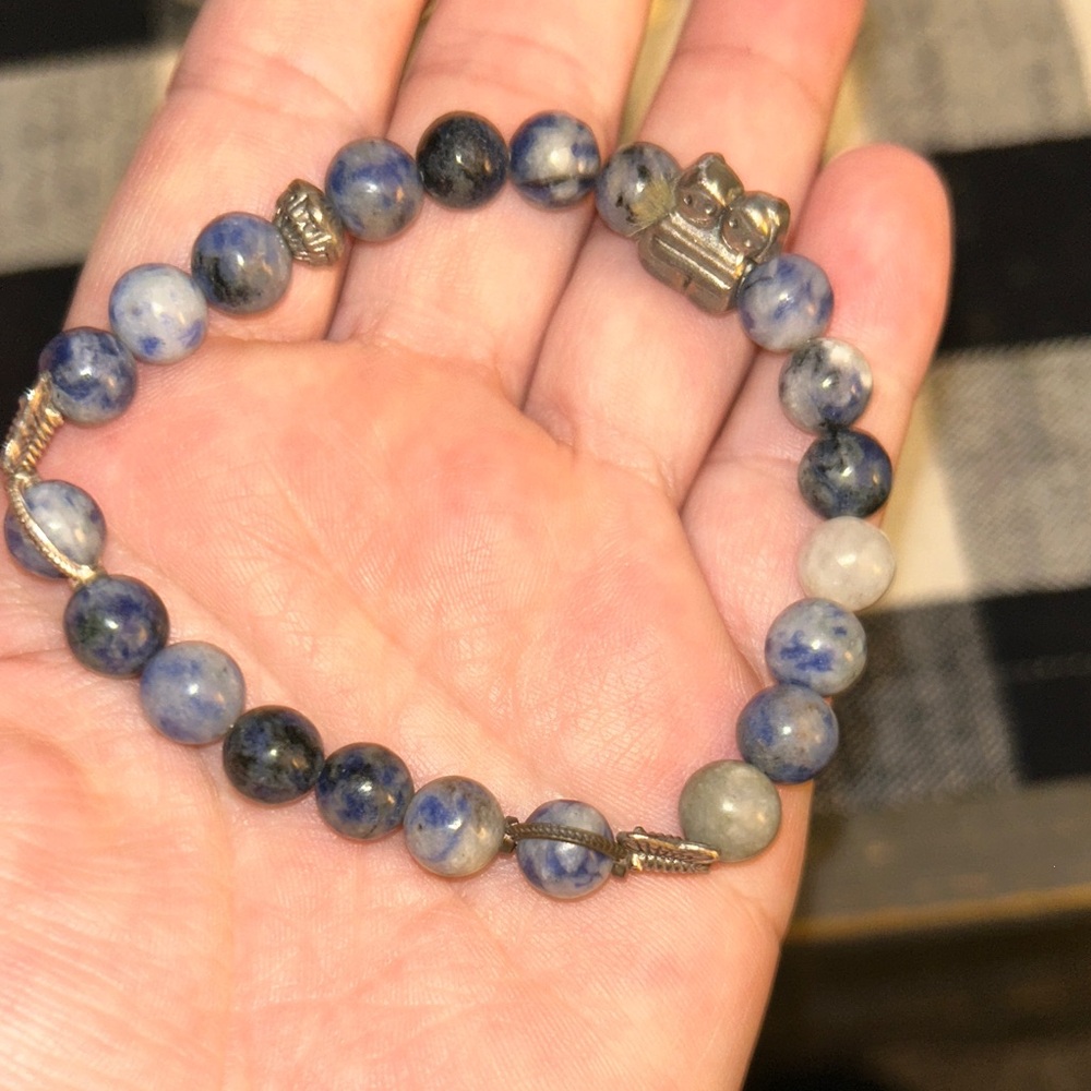 Multicolor Beaded Bracelet Set - Picture 5 of 7